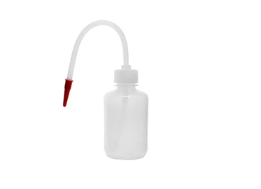 wash bottle with nozzle